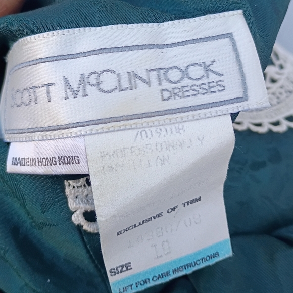 Vintage Green And White Skirt Set - Picture 6 of 6